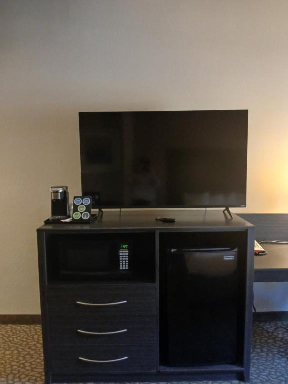 Best Western Plus Bradenton Hotel & Suites photo