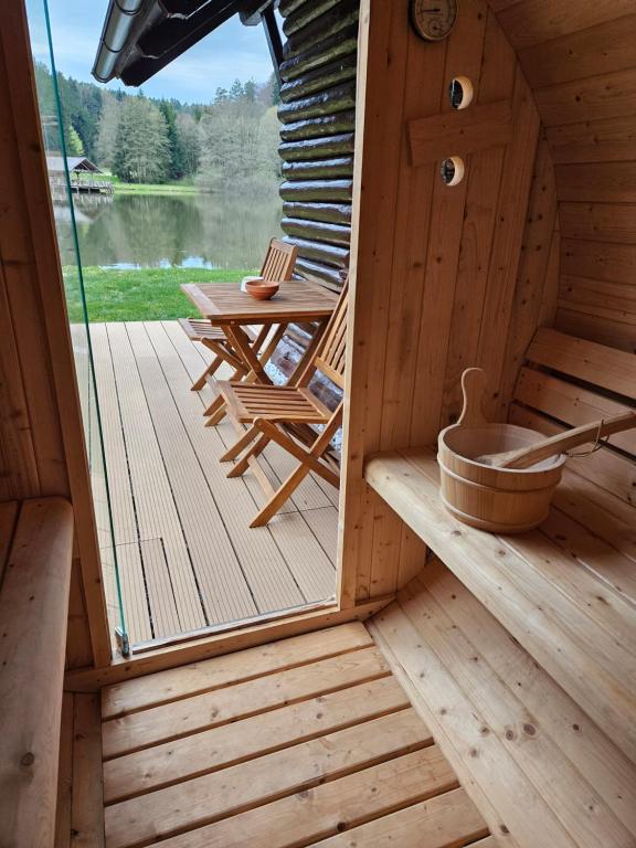 Fotografie z fotogalerie ubytování Koča ob ribniku v destinaci Ponikva