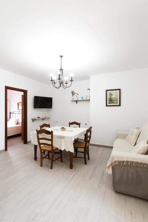 TV a/nebo společenská místnost v ubytování Molino de Lucero, casa rural