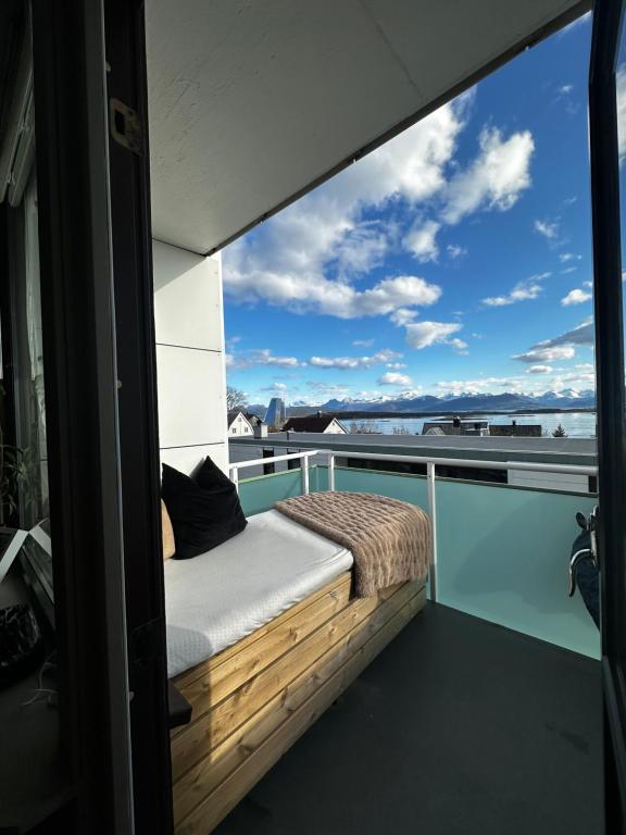 Ένα ή περισσότερα κρεβάτια σε δωμάτιο στο Lovely apartment in a central location!