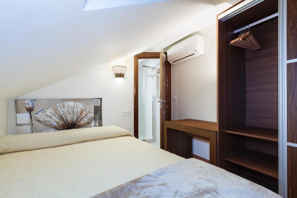 Hostal Arriola - Resim 36