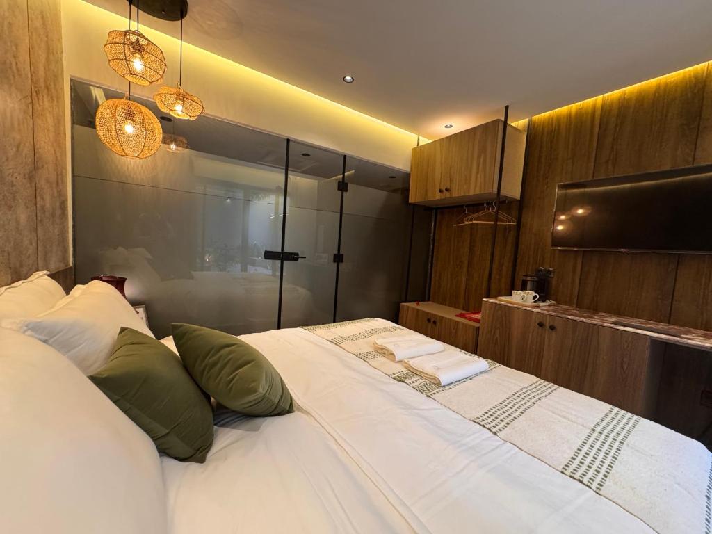 Postel nebo postele na pokoji v ubytování Penthouse-fes