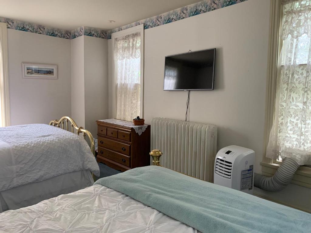 Susquehanna Manor Inn - 