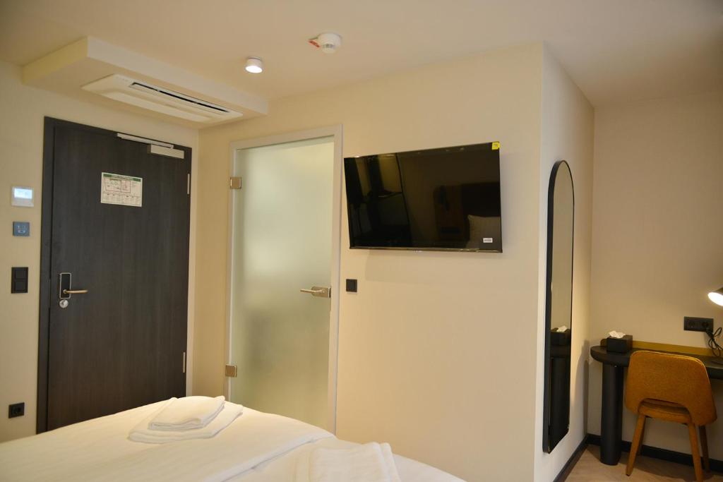 Day8 Hotel - Resim 24