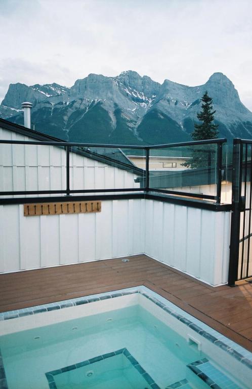 Basecamp Suites Canmore - Resim 16
