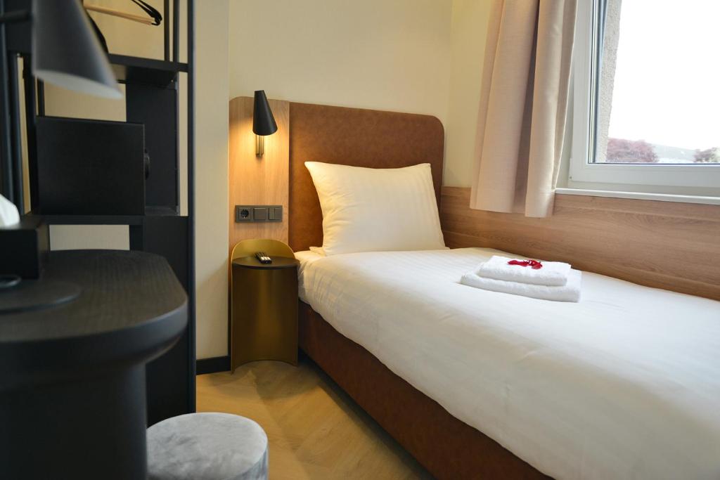 Day8 Hotel - Resim 28