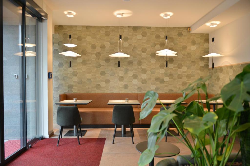 Day8 Hotel - Resim 42