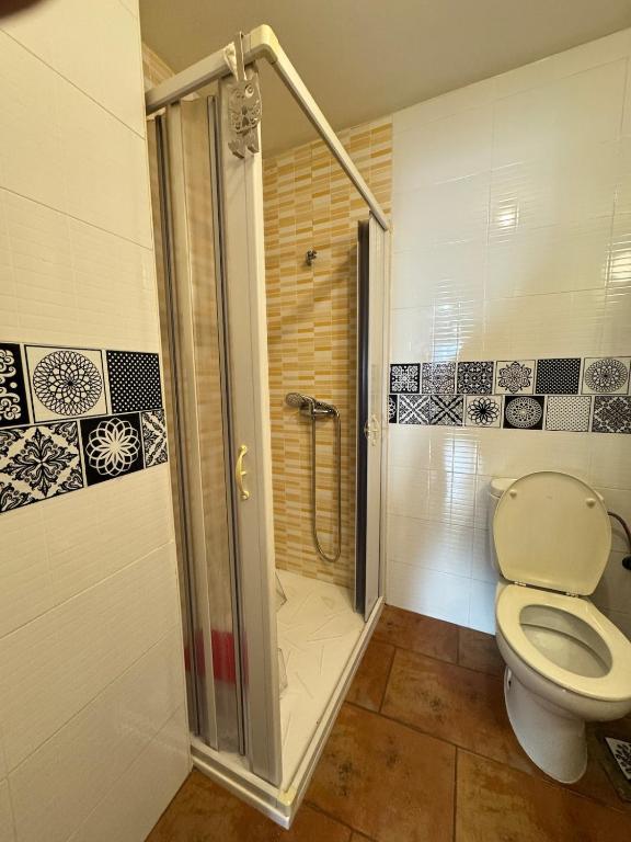 Koupelna v ubytování Casa acogedora en el centro histórico de Cuéllar