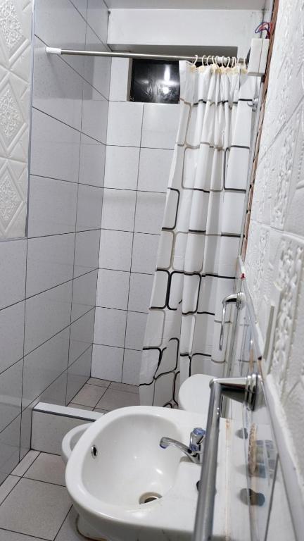 Hospedaje LLIKU WASI