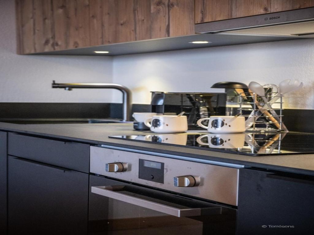 Photo de la galerie de l'établissement Apartment in Alps with Daddy Pool & Views, à Aime La Plagne