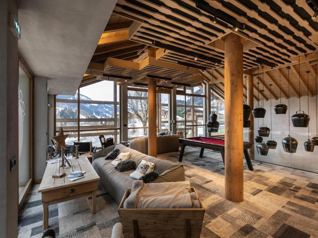 Photo de la galerie de l'établissement Apartment in Megève with Stunning Mountain Views, à Megève