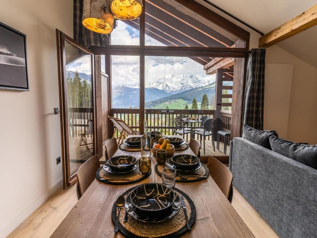 Photo de la galerie de l'établissement Alpine Retreat with views in Combloux, à Combloux