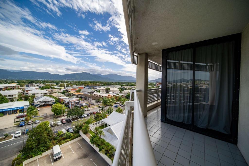 Rydges Esplanade Resort Cairns - Resim 6