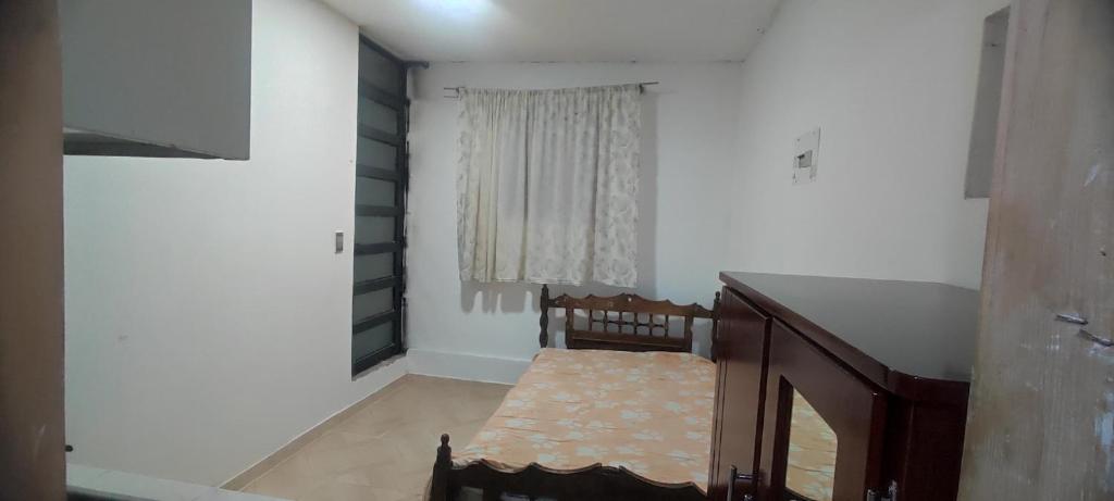 Ένα ή περισσότερα κρεβάτια σε δωμάτιο στο Habitación con baño privado