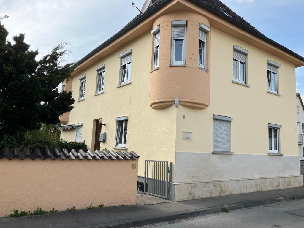 Budova, kde se ubytování v soukromí nachází