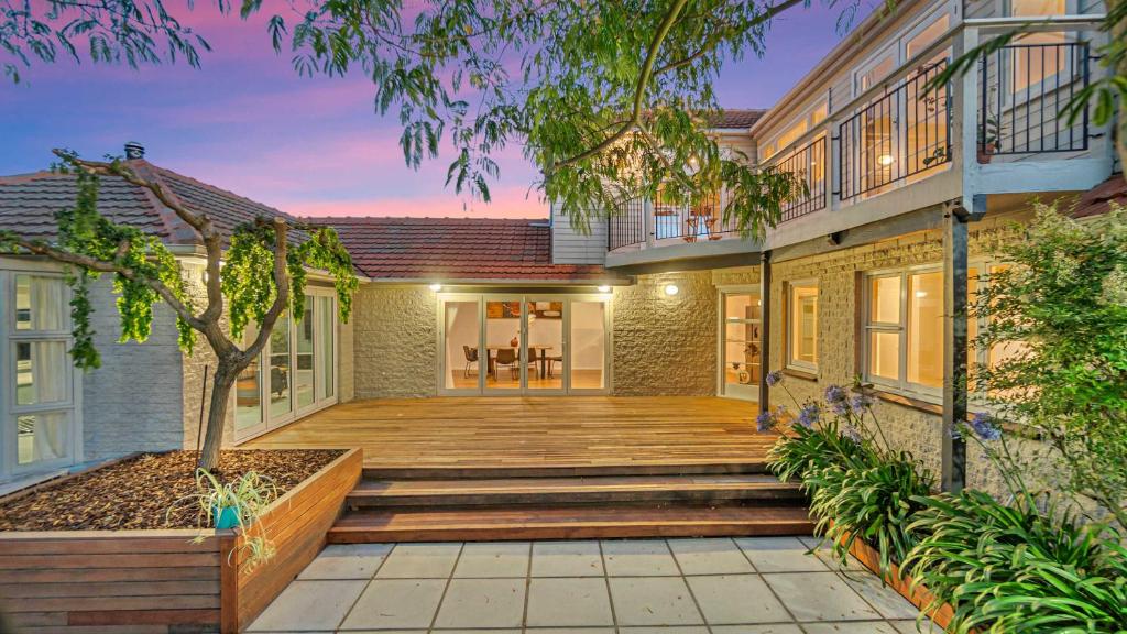 Family Oasis - Deck Garden & Space - Resim 16