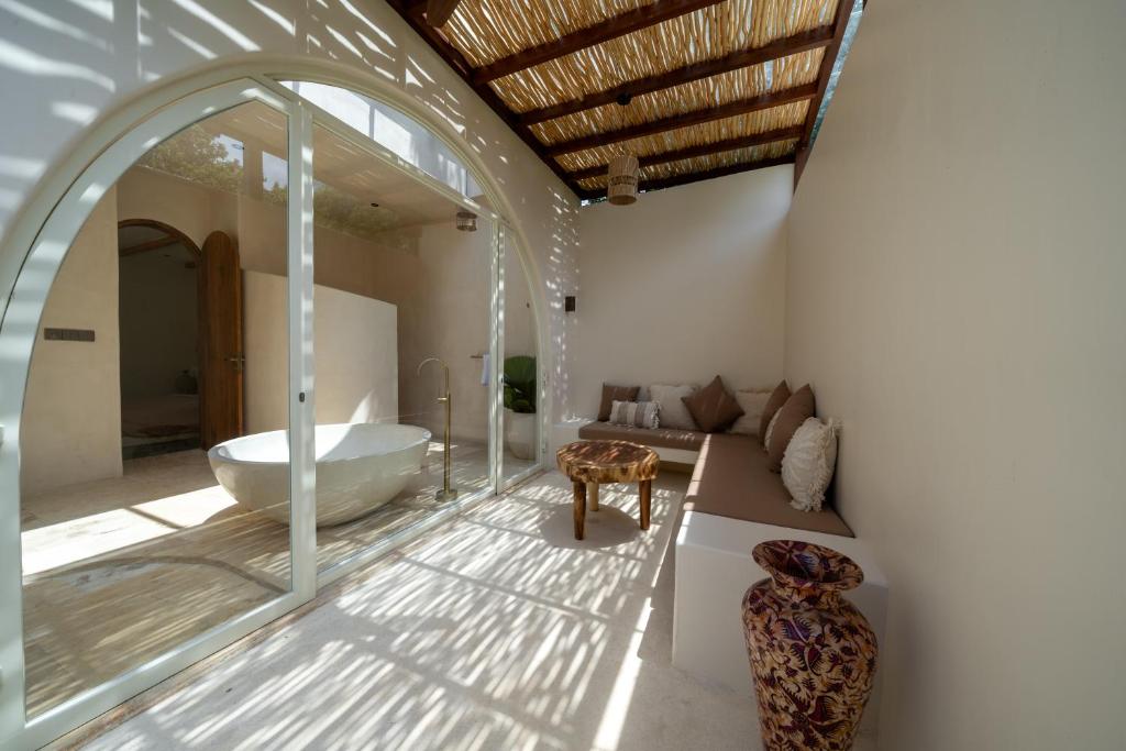 Mayiki Boutique Hotel - 14