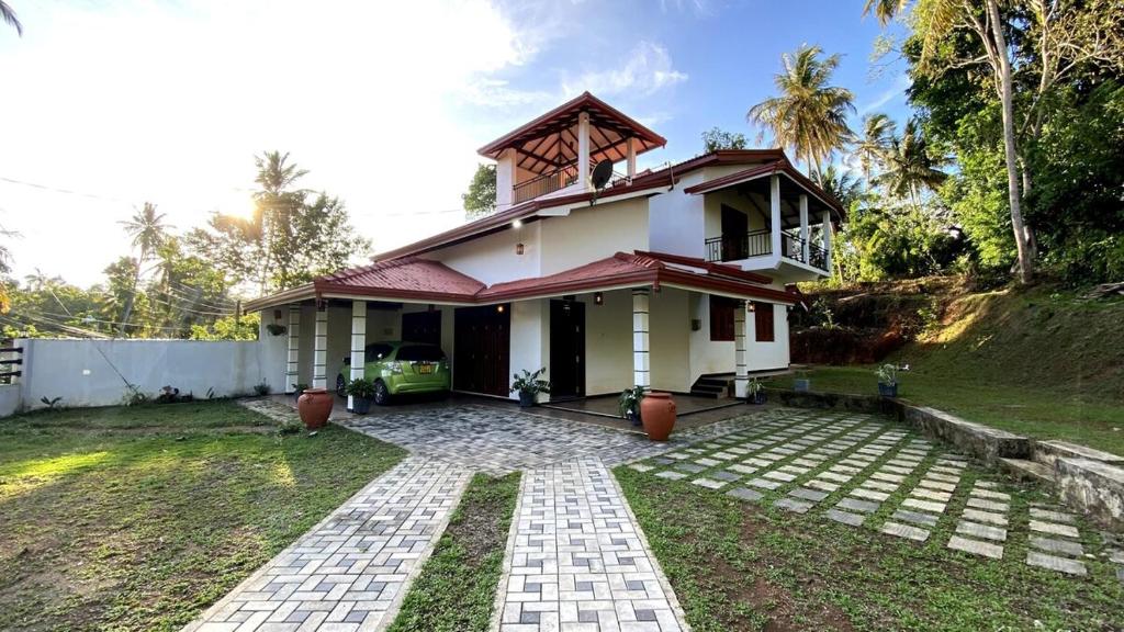 Gallery image of Peaceful Savannah Villa & Safari in Dickwella