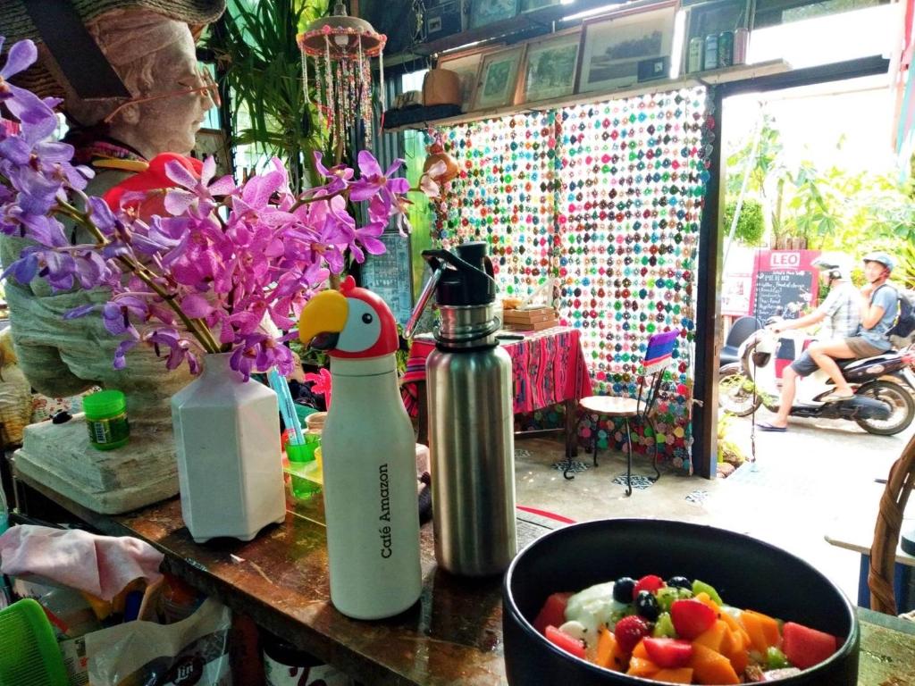 Artist's Place Trat - 14