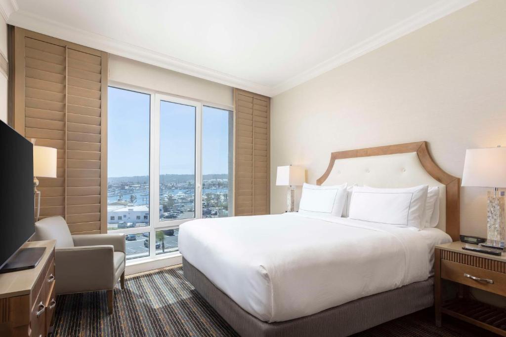 Holiday Inn San Diego Bayside, an IHG Hotel - 