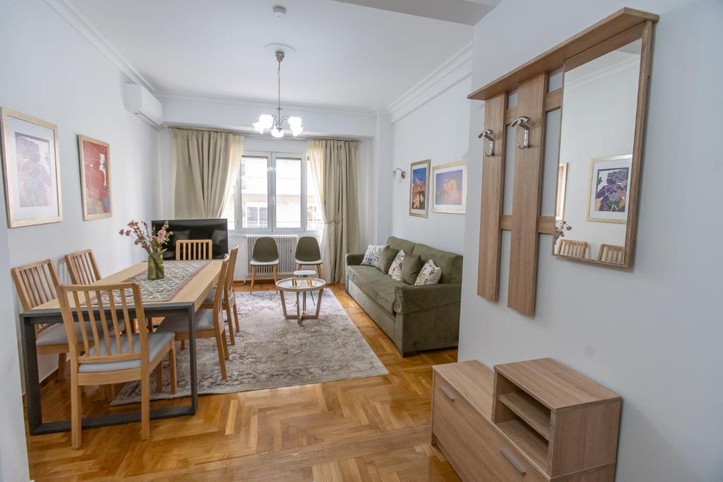 Museum District Apartment