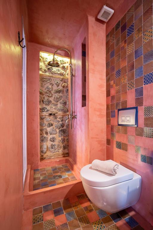 Robolo Boutique Hotel by H&T - 11