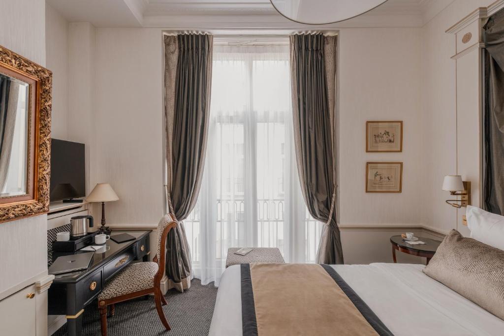 Hôtel Napoleon Paris - Resim 12