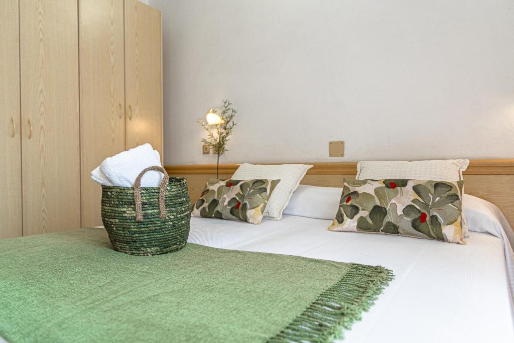 Postel nebo postele na pokoji v ubytování Hotel Cola Frontemare