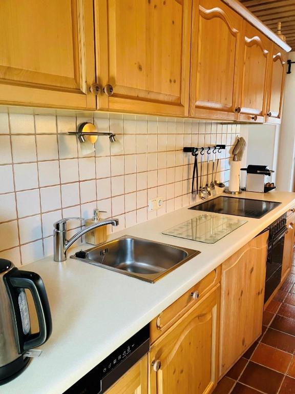 Kuchyňa alebo kuchynka v ubytovaní Landhaus Feller