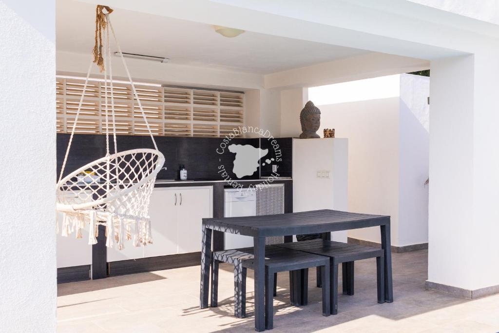 Kuchyň nebo kuchyňský kout v ubytování CostaBlancaDreams Casa Carrio in Calpe