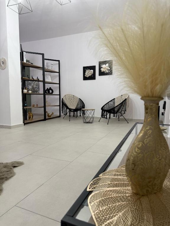 Foto dalla galleria di Tropical House a Gizzeria