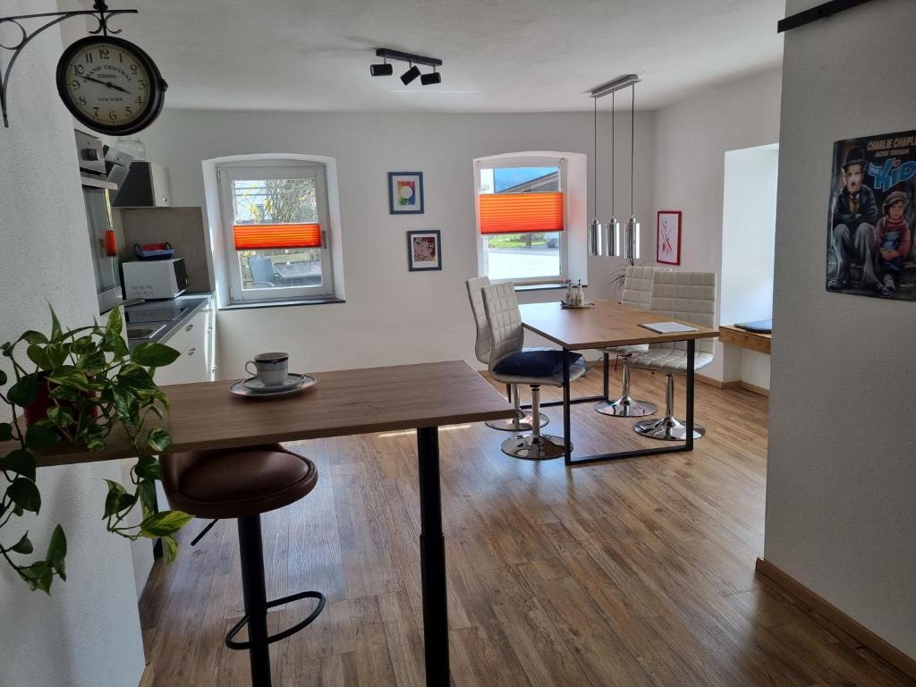 TV a/nebo společenská místnost v ubytování Apartment Kapellenblick