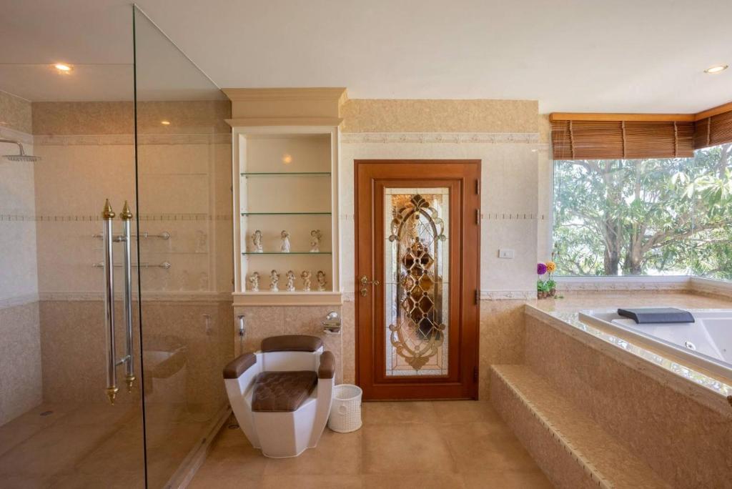 The Penthouse Seaview Rawai Beach Phuket by Benya Group - Free Airport Pick Up - Resim 12