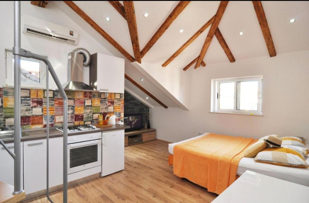 Η κουζίνα ή μικρή κουζίνα στο Beach GABRIELA Center