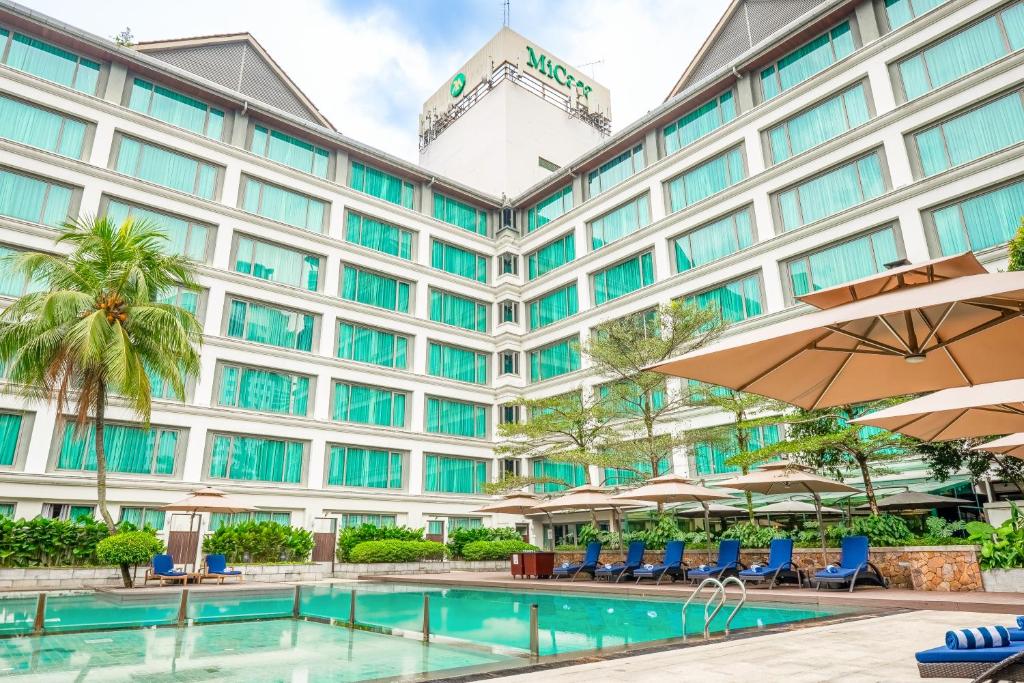 Bazén v ubytování Micasa All Suites Hotel nebo v jeho okolí