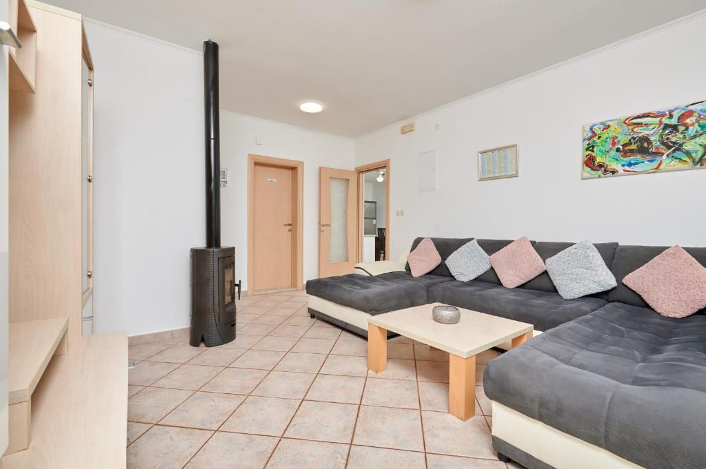 Posedenie v ubytovaní Apartment Ugrina