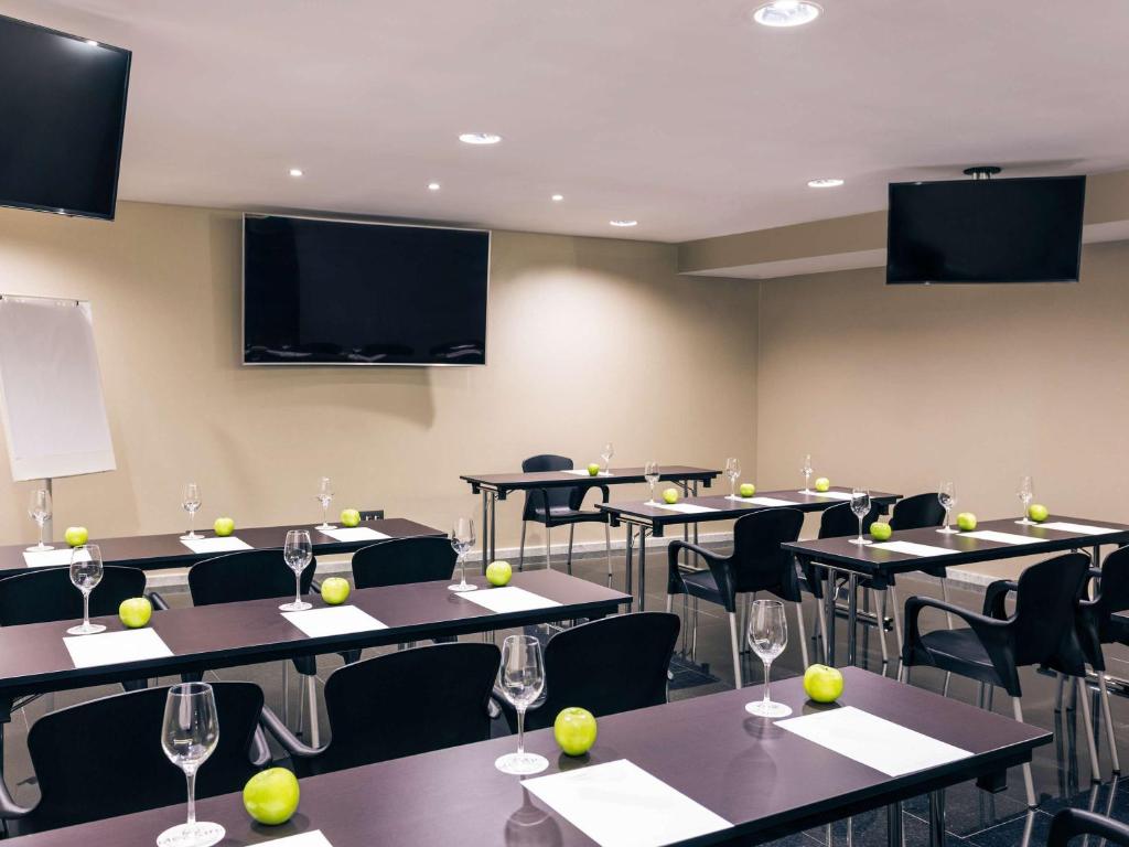 Konferenční prostory v ubytování Hotel Mercure Jardines de Albia