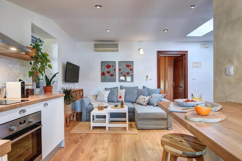 Serenity - Apartment in the Center