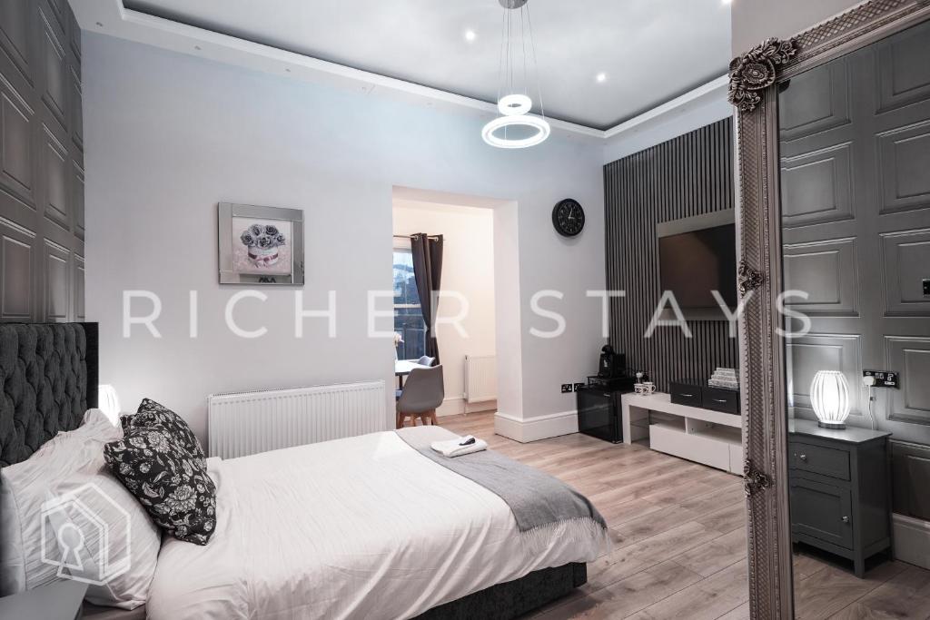 Hackney Suites - En-suite rooms & amenities - Resim 19