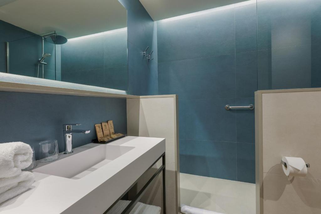 Hotel Medinaceli - 5