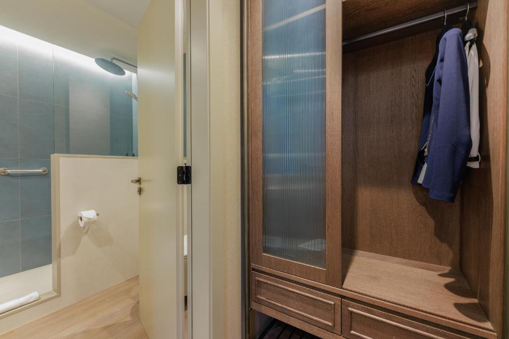 Hotel Medinaceli - 4