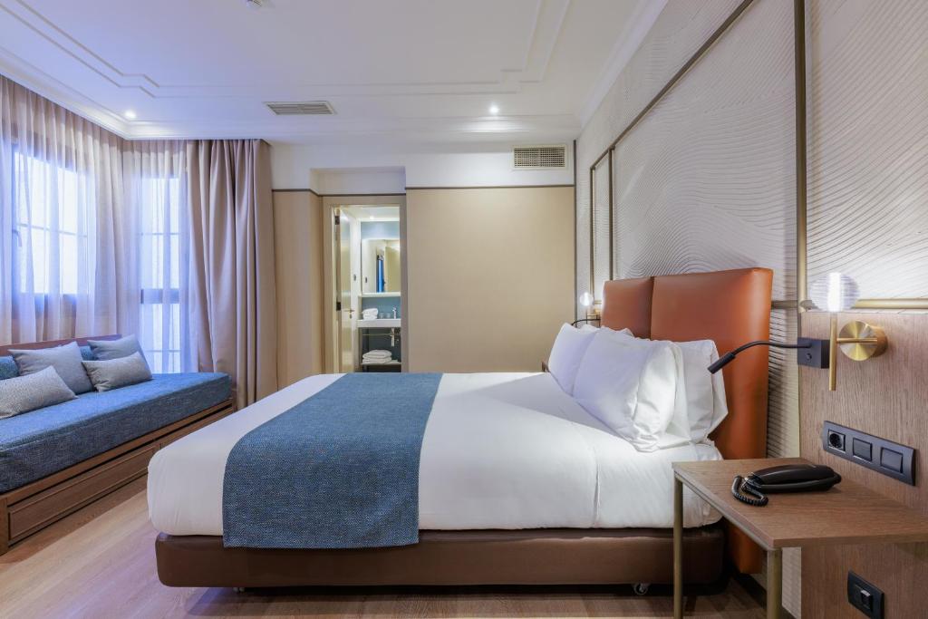 Hotel Medinaceli New reopening 2025 - Resim 21