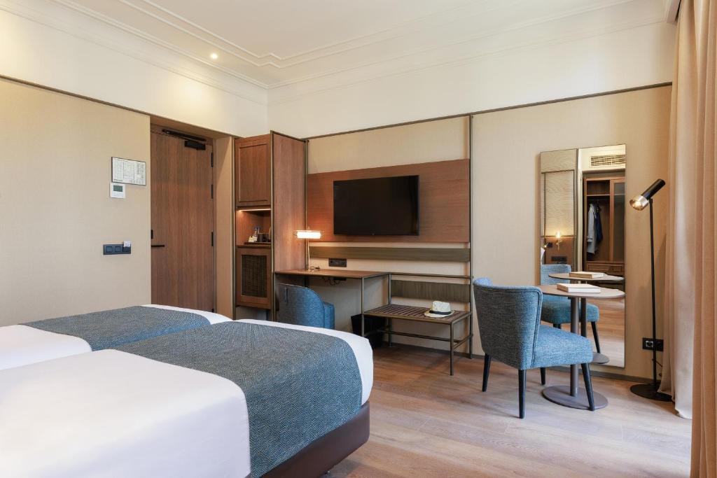 Hotel Medinaceli - 7