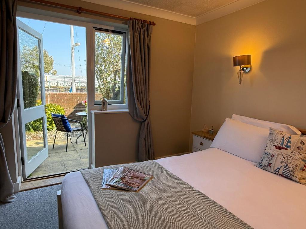 The River Haven Hotel - 