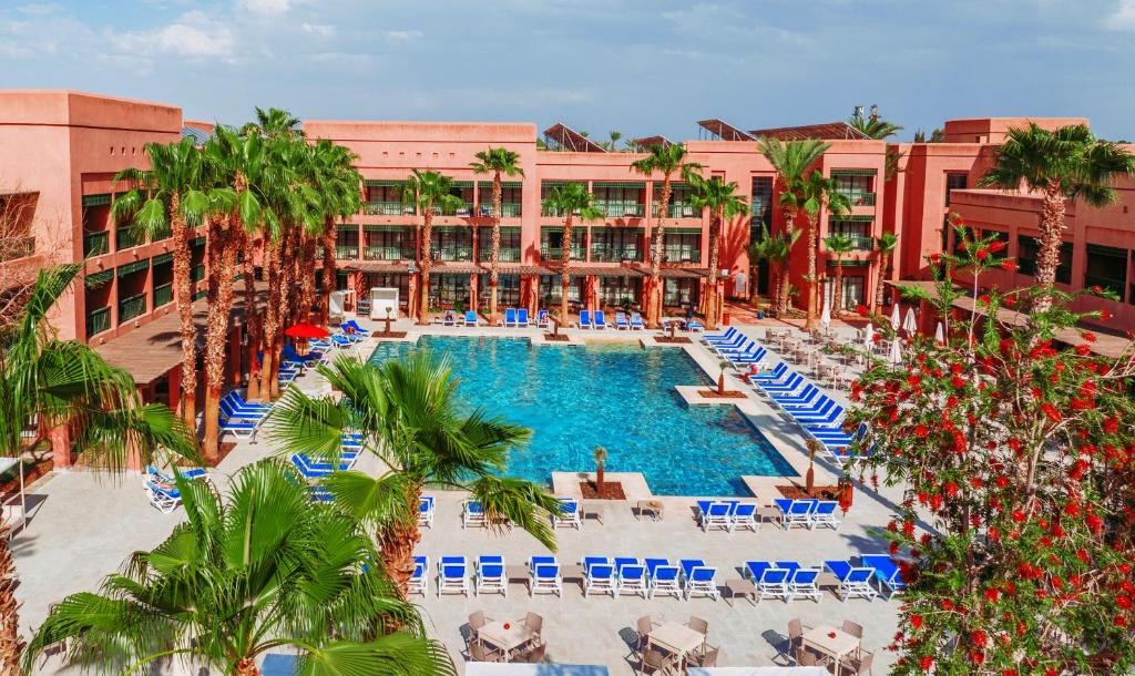 Bazén v ubytování Pickalbatros Hôtel Du Golf - Adults Friendly 16 Years Plus- All-Inclusive nebo v jeho okolí
