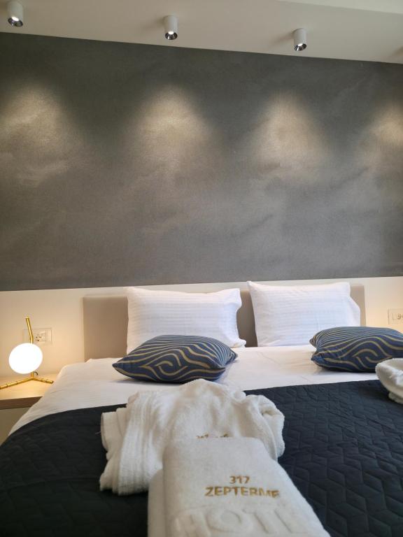 CENTRAL Stars Apartments & Free parking - One-Bedroom Apartment