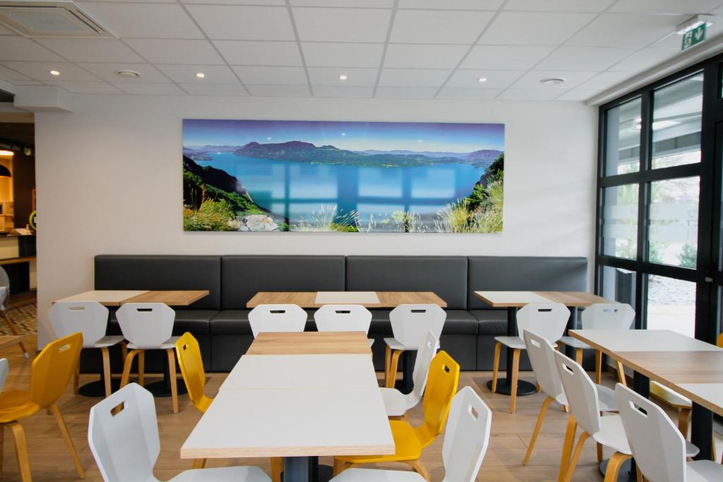 Posedenie v ubytovaní B&B HOTEL Aix-les-Bains