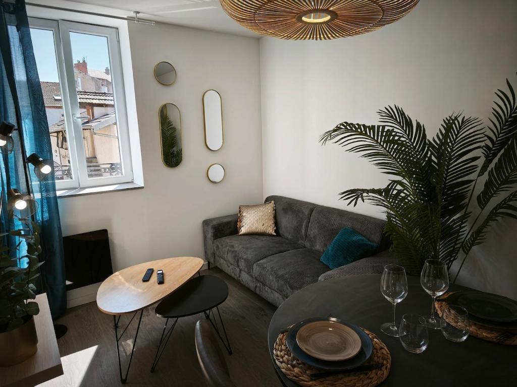 Χώρος καθιστικού στο LE GAUDRY 3 - Sauna - Gare 150m - Quartier calme