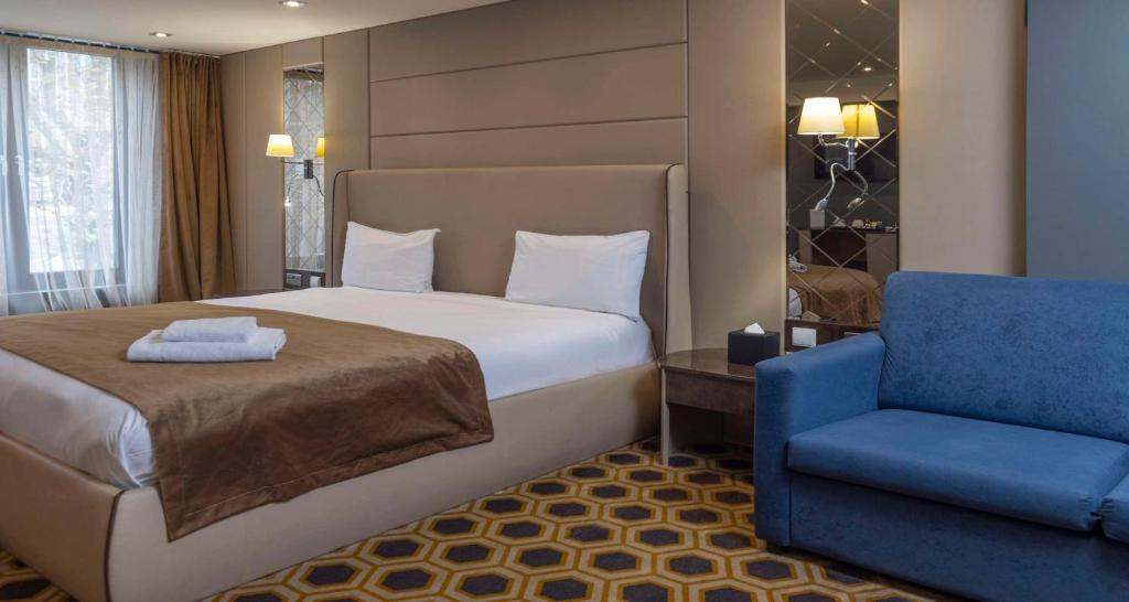 Putney Hotel; BW Signature Collection - 