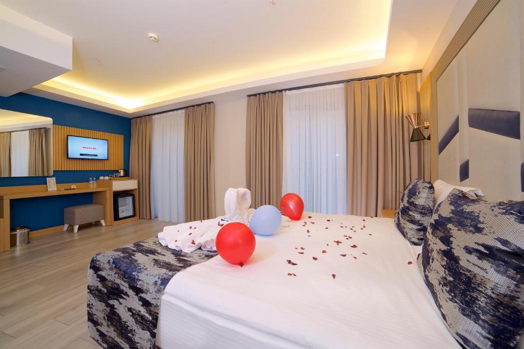 Letto o letti in una camera di Downtown Sirkeci Hotel